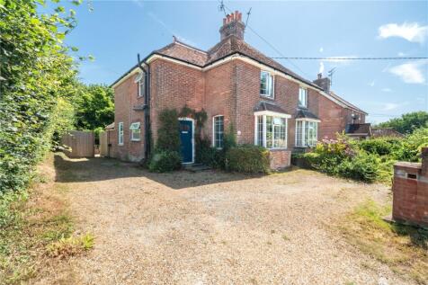 Three Cups Corner, Three Cups... 3 bed semi