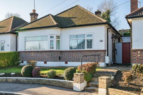 2 bedroom detached bungalow for sale