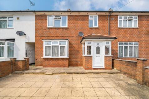 Robin Grove, Kenton, HA3 9TP 3 bed terraced house for sale