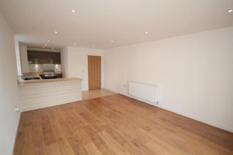 Westwood Drive, Kingsmead, Canterbury 2 bed flat for sale