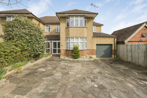4 bedroom semi-detached house for sale