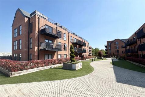 2 bedroom flat for sale