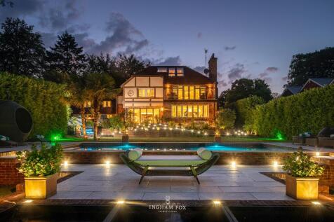 7 bedroom detached house for sale