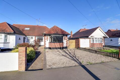 Highlands Boulevard, Leigh