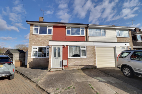 4 bedroom semi-detached house for sale
