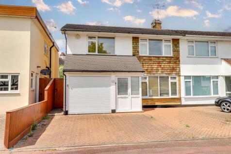 4 bedroom semi-detached house for sale