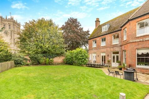 11 bedroom detached house for sale