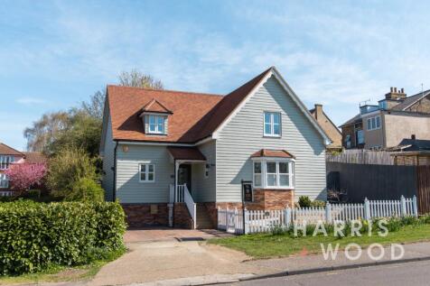 Armond Road, Witham, Essex, CM8 3 bed detached house for sale