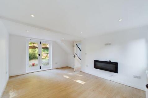 2 bedroom cottage for sale