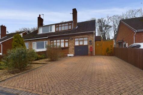 3 bedroom semi-detached house for sale