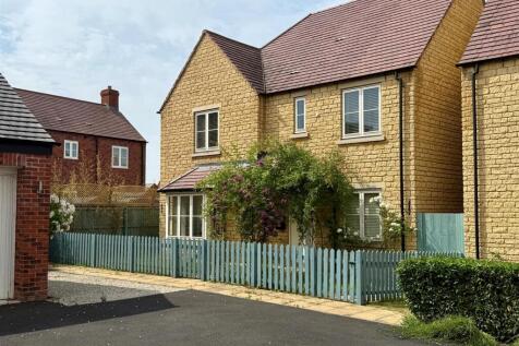 Ridge Close, Mickleton, Chipping Campden 4 bed detached house for sale