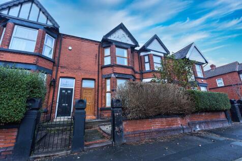 5 bedroom terraced house for sale