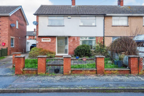 4 bedroom semi-detached house for sale