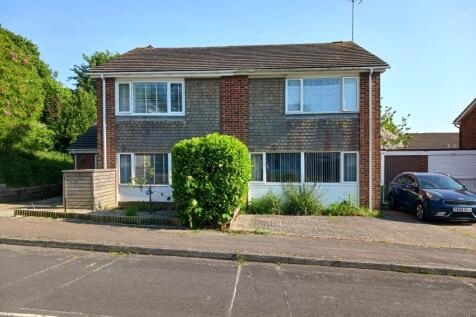 Southernwood Rise, Folkestone CT20 3 bed semi