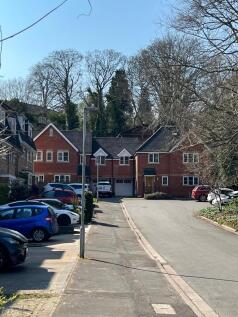 5 bedroom town house for sale