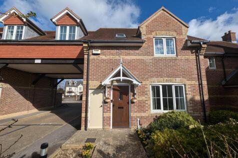 Fountain Square, Hayling Island PO11 3 bed end of terrace house for sale