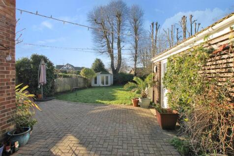 Garden Close, Hayling Island PO11 4 bed detached house for sale