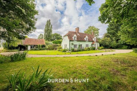 Moreton, Ongar, CM5 4 bed cottage for sale