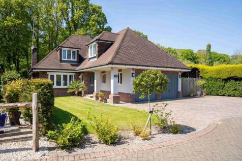 Hogswood Road, Loxwood, RH14 4 bed detached house for sale