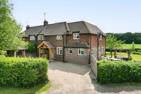 The Haven, Morgans Green, RH14 4 bed semi