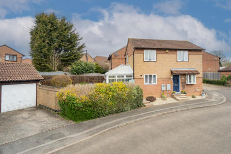 Hexham Gardens, Bletchley, Milton... 3 bed detached house for sale