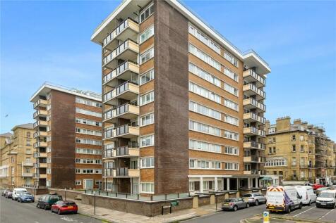 Queens Gardens, Hove, East Sussex, BN3 2 bed apartment for sale