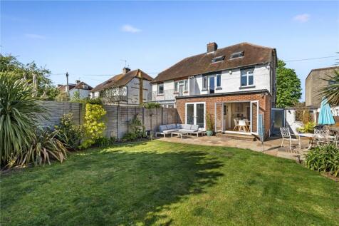 4 bedroom semi-detached house for sale