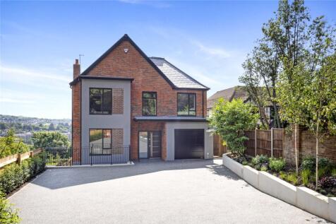 6 bedroom detached house for sale