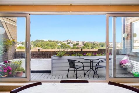 Eaton Road, Hove, East Sussex, BN3 3 bed apartment for sale