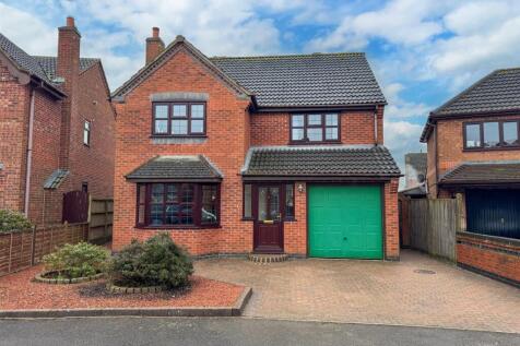 4 bedroom detached house for sale