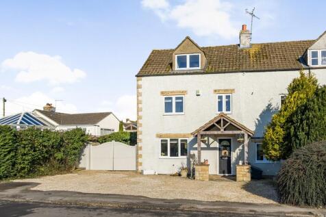 5 bedroom semi-detached house for sale