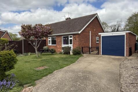 2 bedroom semi-detached bungalow for sale