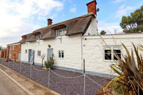 4 bedroom cottage for sale