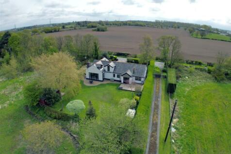 4 bedroom detached bungalow for sale