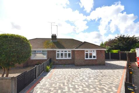 2 bedroom semi-detached bungalow for sale