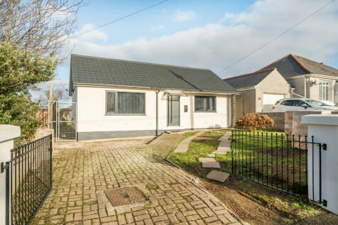 2 bedroom detached bungalow for sale