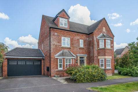 5 bedroom detached house for sale