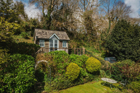 3 bedroom cottage for sale