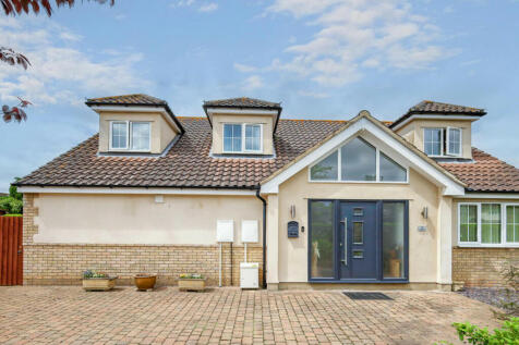 4 bedroom chalet for sale