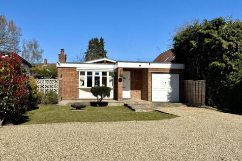 3 bedroom detached bungalow for sale