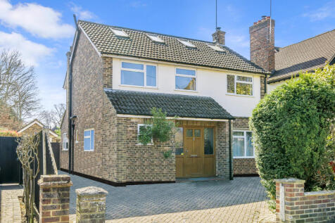 5 bedroom detached house for sale