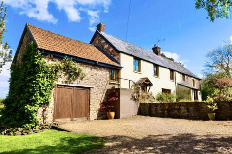 6 bedroom country house for sale