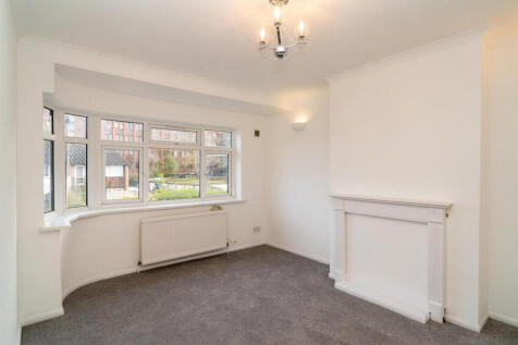 Eldon Avenue, Borehamwood, WD6 3 bed maisonette for sale