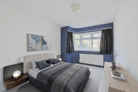 2 bedroom maisonette for sale