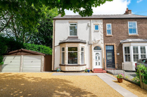 3 bedroom semi-detached house for sale