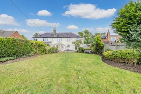 4 bedroom semi-detached house for sale