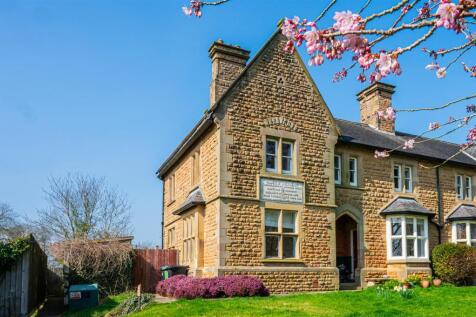 2 bedroom house for sale