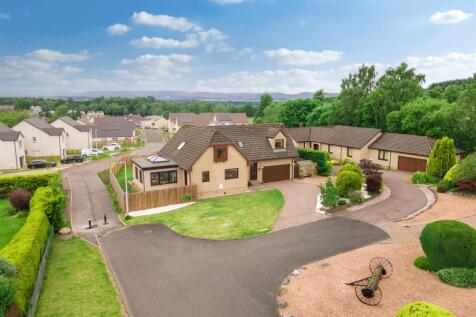 Highfield Road, Scone 5 bed detached house for sale