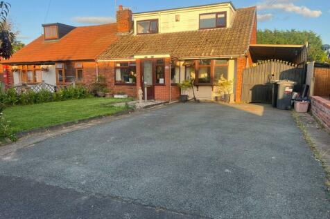 3 bedroom detached bungalow for sale