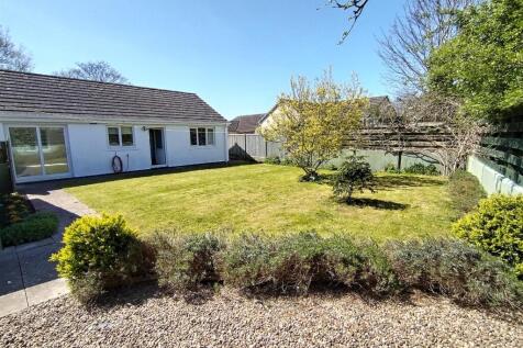Grove Court, St Florence 2 bed detached bungalow for sale